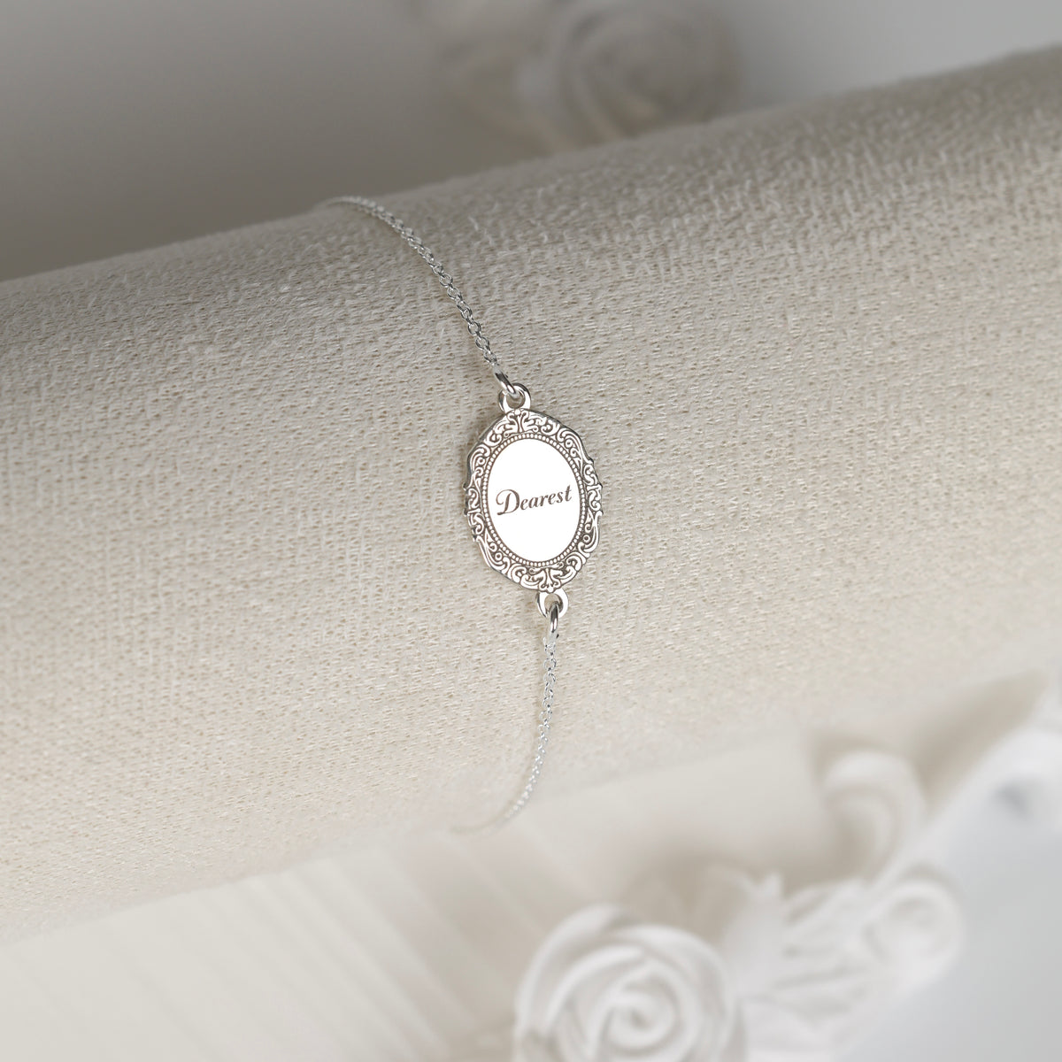 bratara argint dearest pandantiv oval gravat regency love letters collection maison stephanie