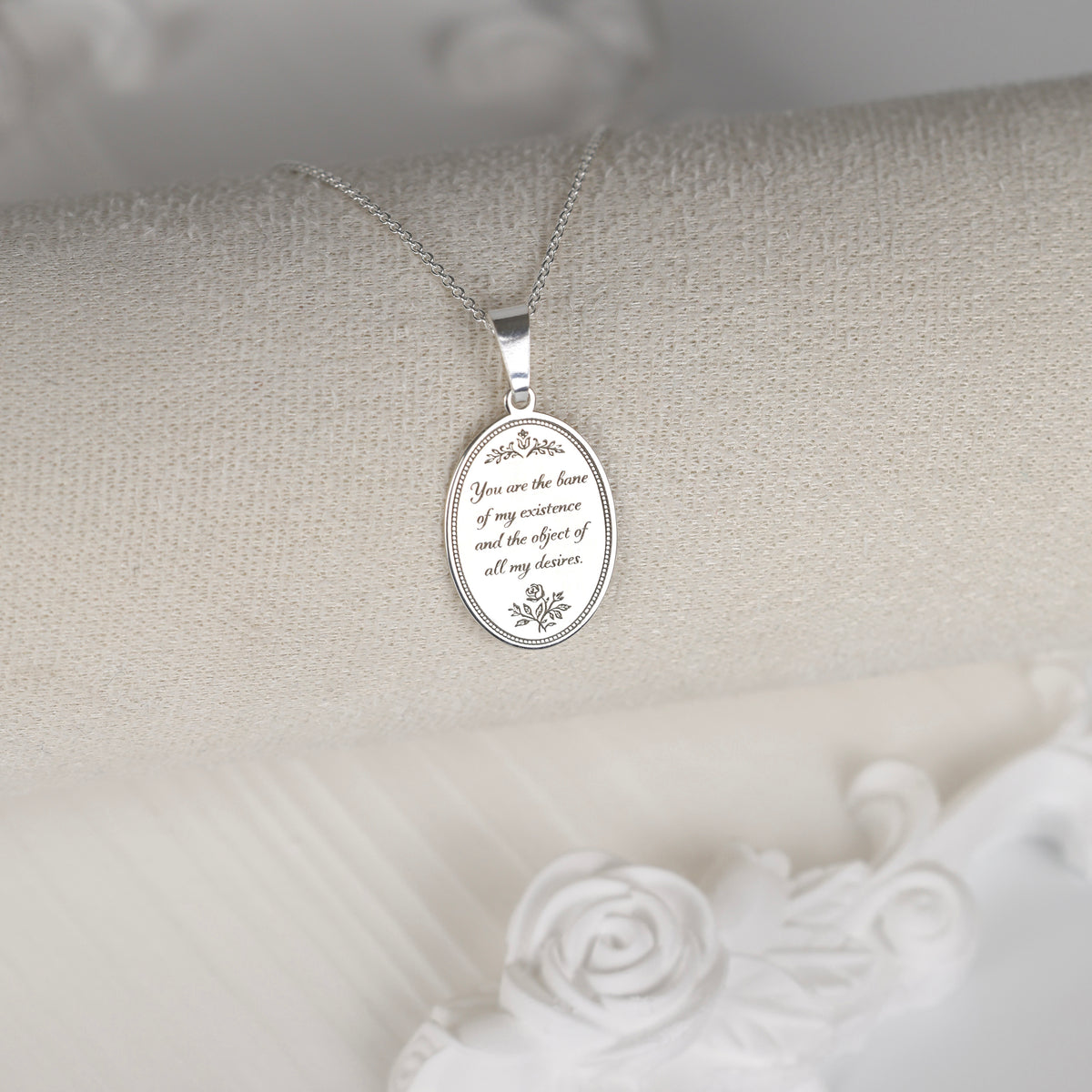 colier argint bane of my existence pandantiv oval gravat regency love letters collection maison stephanie