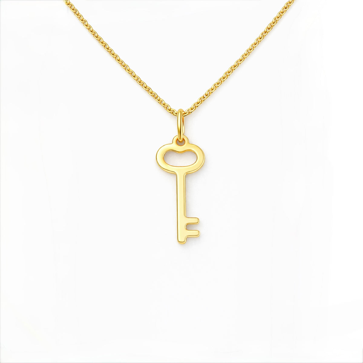 lantisor argint placat cu aur cu pandantiv cheita 20 x 7 mm design inimioara