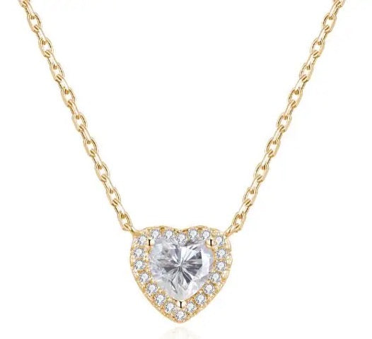Colier cu inimă White Diamond din argint 925 placat cu aur de 18K – bijuterie elegantă Maison La Stéphanie, cu zirconiu alb strălucitor. Cadoul ideal pentru Valentine’s Day sau aniversare.