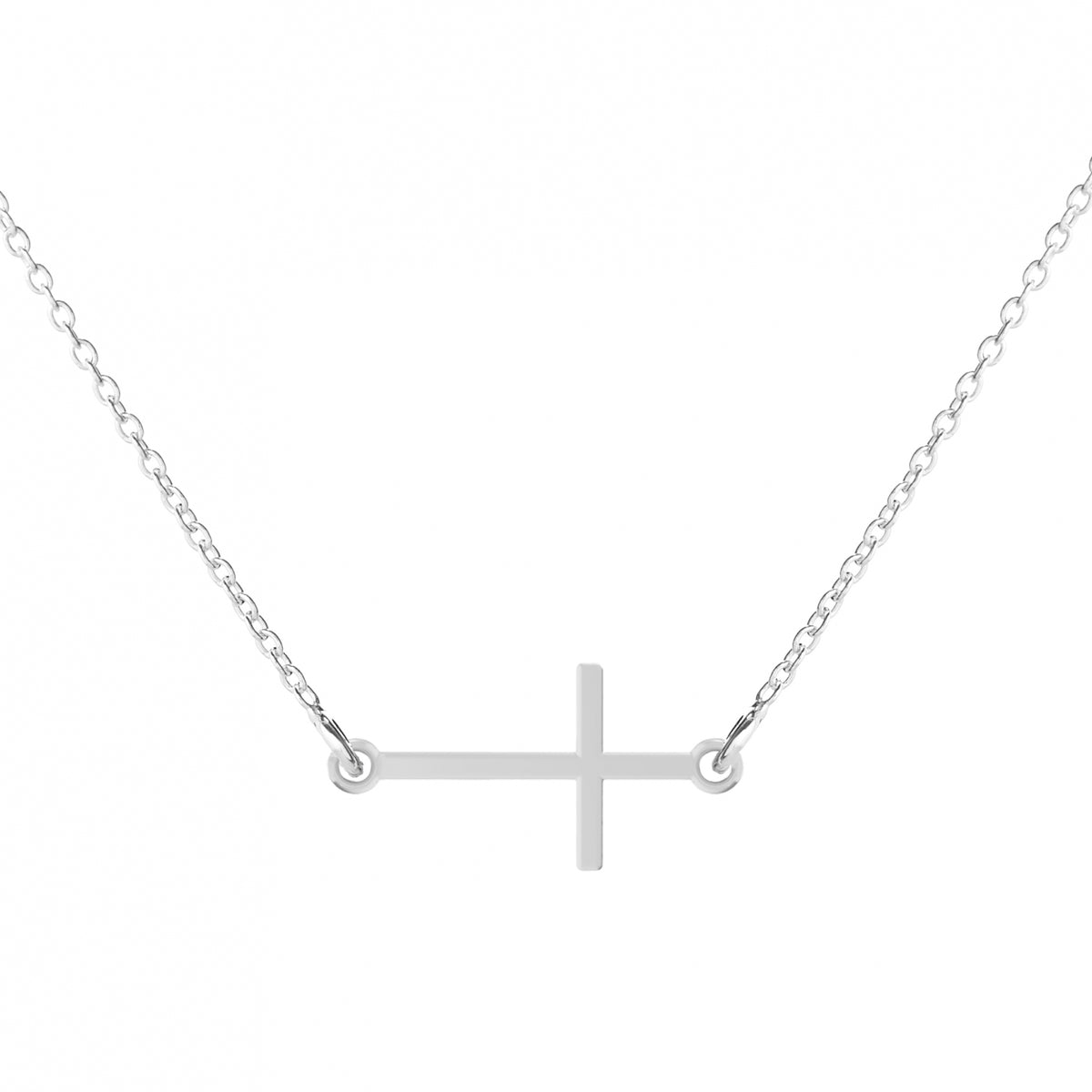 Lănțișor fin cu cruciuliță orizontală din argint 925 – bijuterie elegantă și minimalistă Maison La Stéphanie. Cadoul perfect pentru iubită, soră sau prietenă, simbol al credinței și al eleganței atemporale.