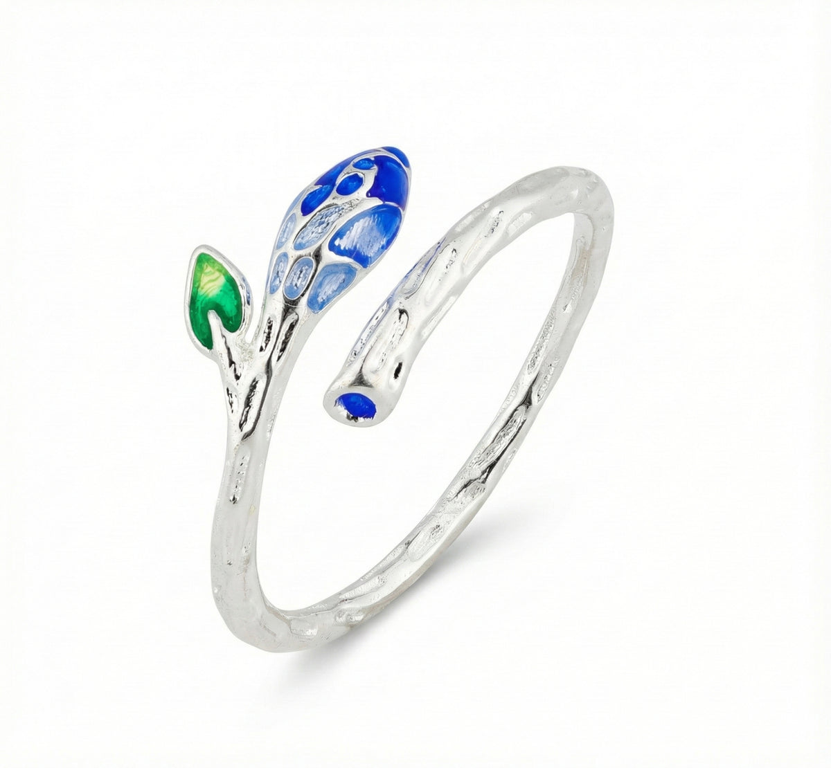 Inel reglabil din argint 925, cu formă organică de ramură și detalii emailate în verde și albastru, cu aspect delicat și natural.