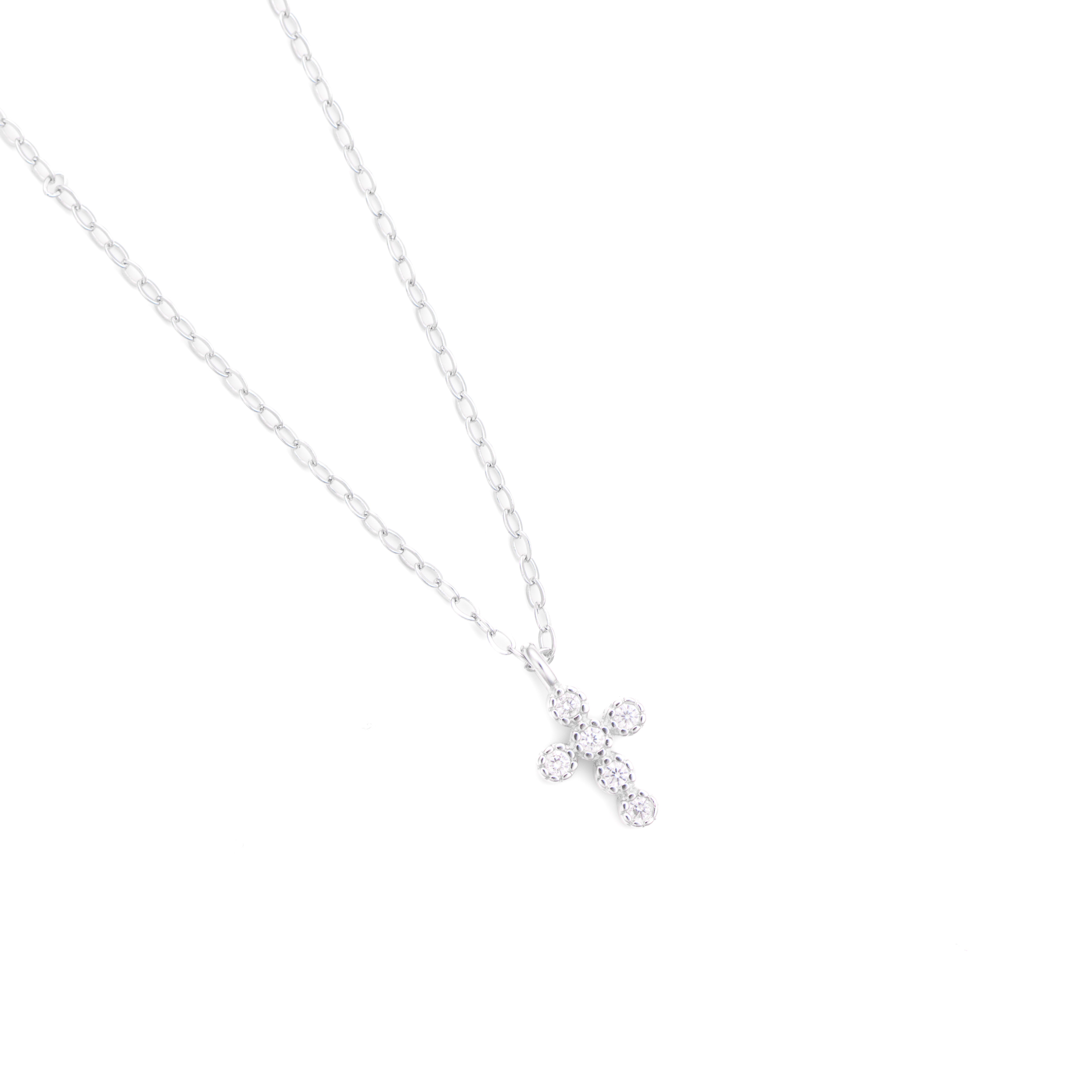 Lănțișor elegant din argint 925 placat cu rodiu, cu pandantiv cruciuliță și pietre zirconia – bijuterie Maison La Stéphanie ideală pentru purtare zilnică sau cadou special.