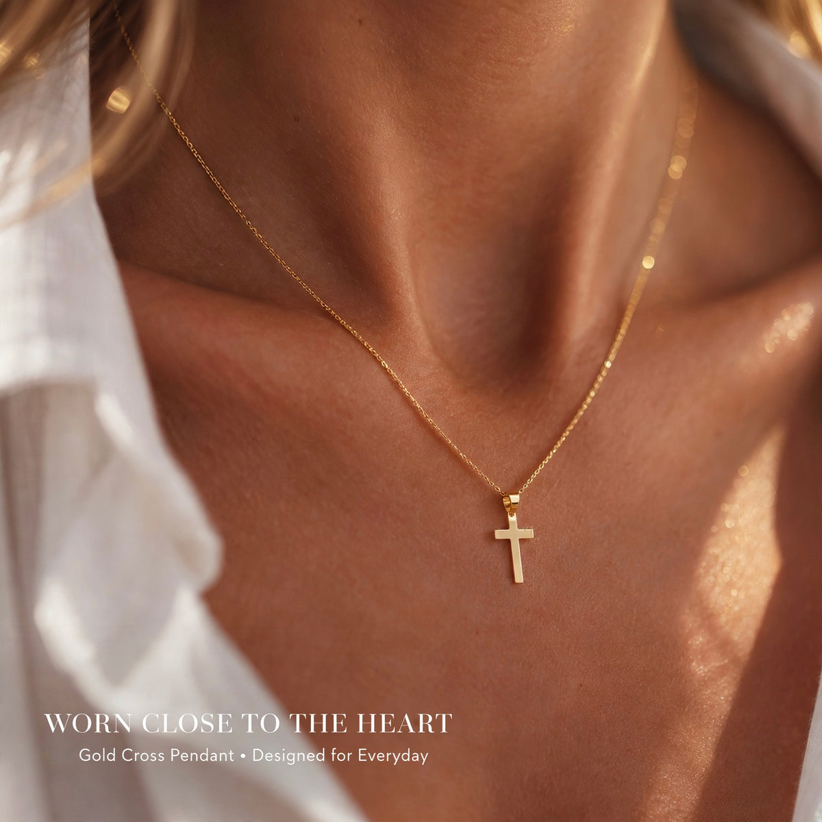 Lantisor din aur 8K sau 14K cu pandantiv cruciulita, design delicat si elegant – Maison La Stephanie