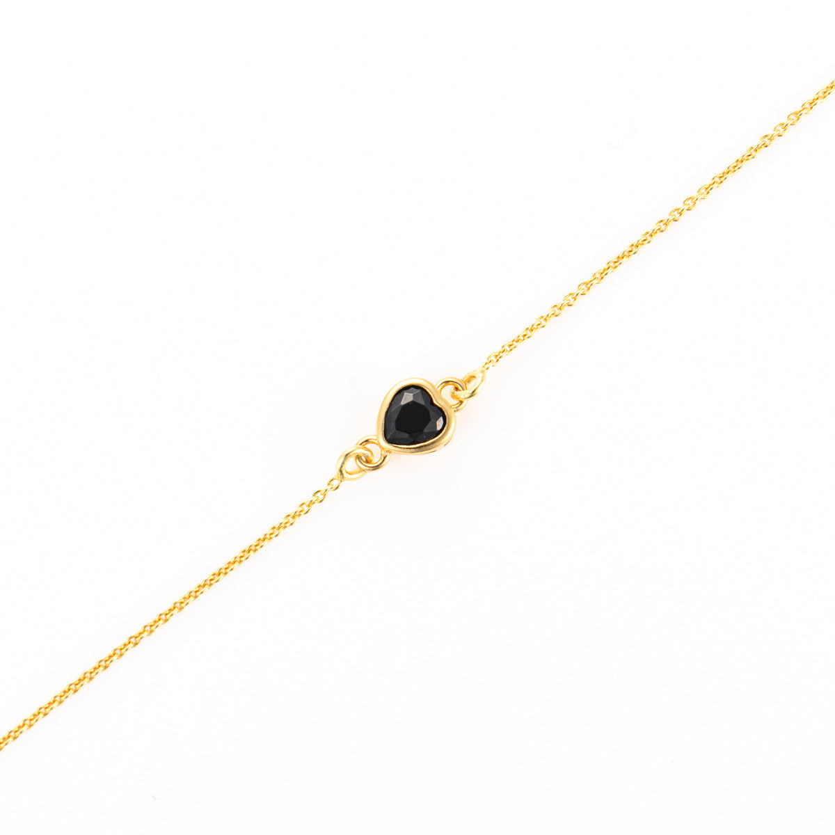 Brățară Black Heart din argint 925 placat cu aur 18K – bijuterie elegantă Maison La Stéphanie cu charm inimă neagră, perfectă pentru cadouri fine și ocazii speciale.