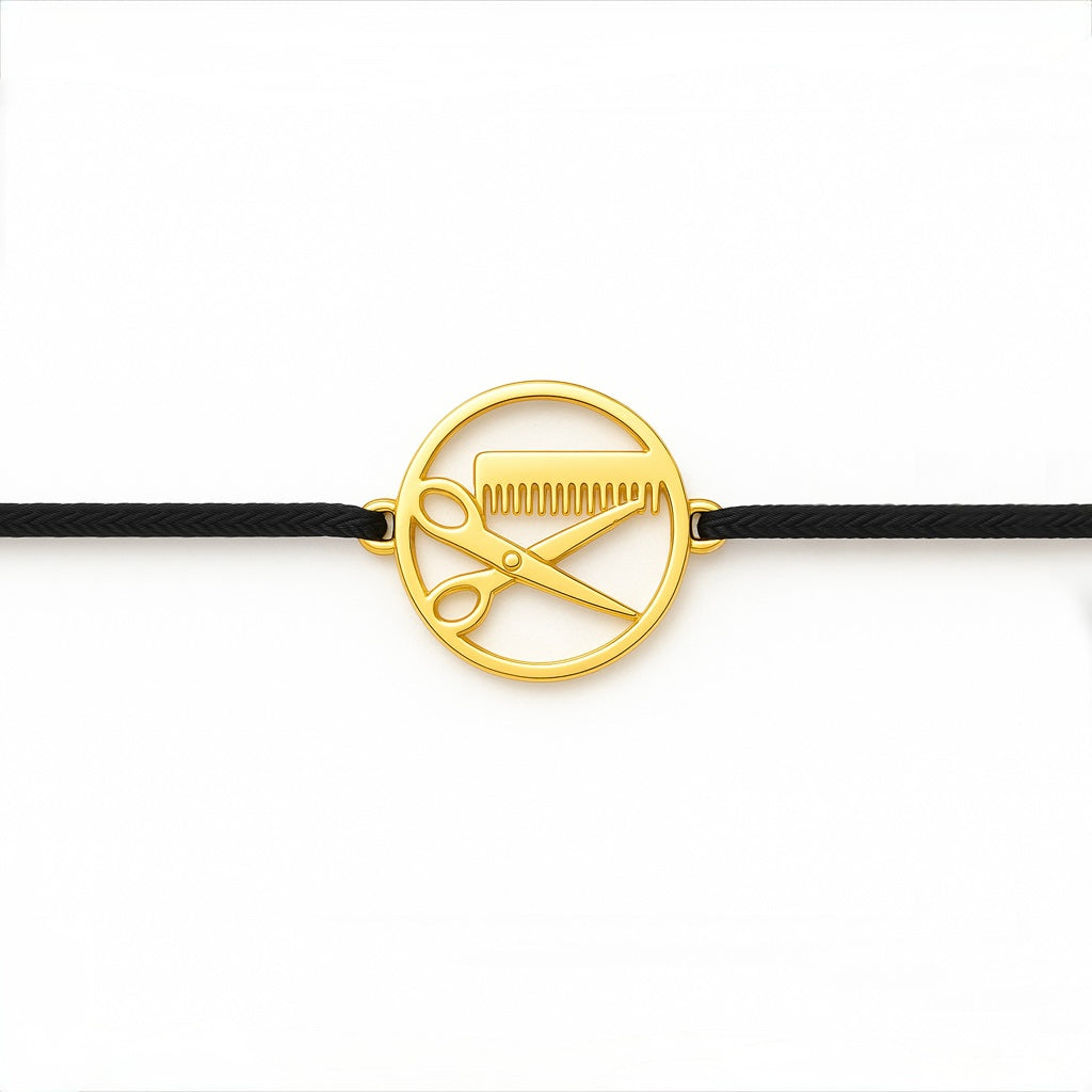 Brățară pe șnur negru cu charm din argint placat cu aur 18K, în formă de foarfecă și pieptene, finisaj lucios