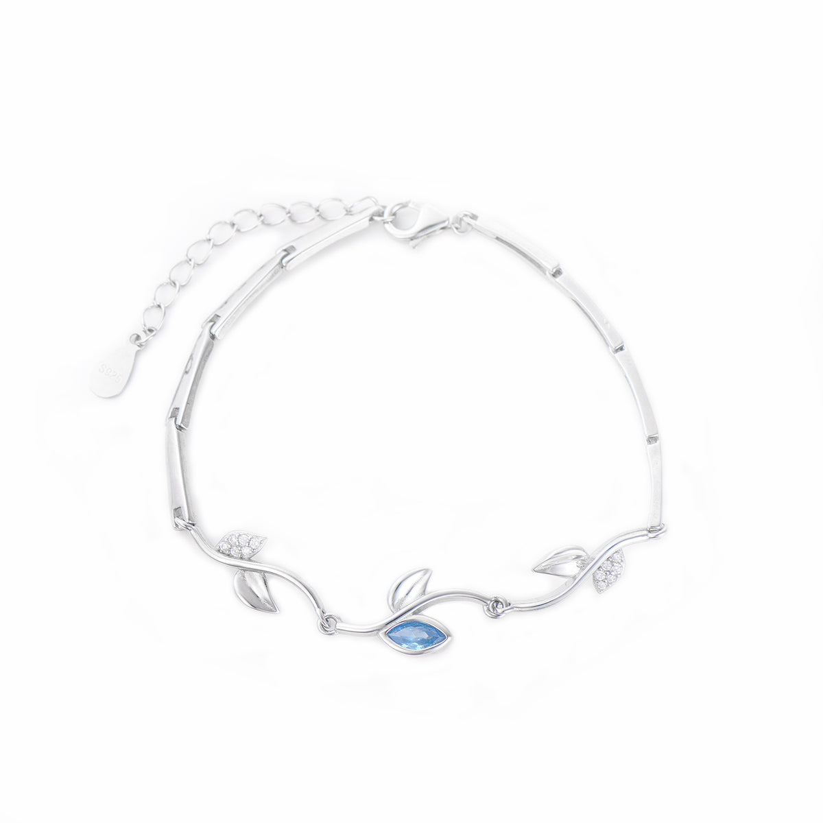 Brățară elegantă din argint 925 placat cu rodiu, cu pietre zirconia albastre – bijuterie fină Maison La Stéphanie, ideală pentru cadou.