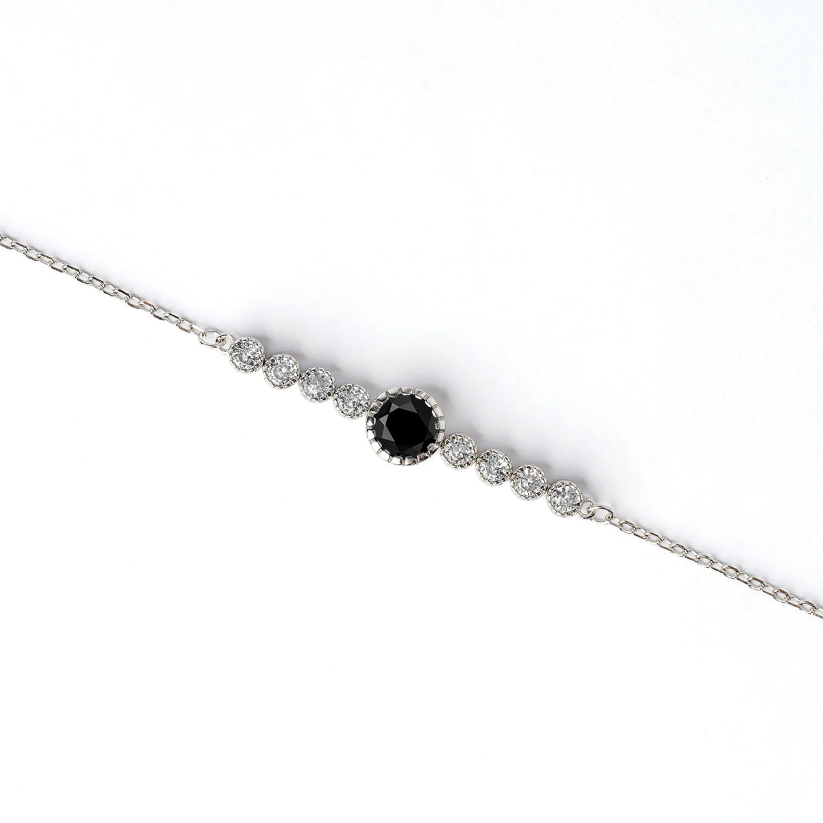 Brățară Diadema neagră din argint 925 placat cu rodiu — bijuterie elegantă Maison La Stéphanie cu zirconii fine, simbol al rafinamentului atemporal.