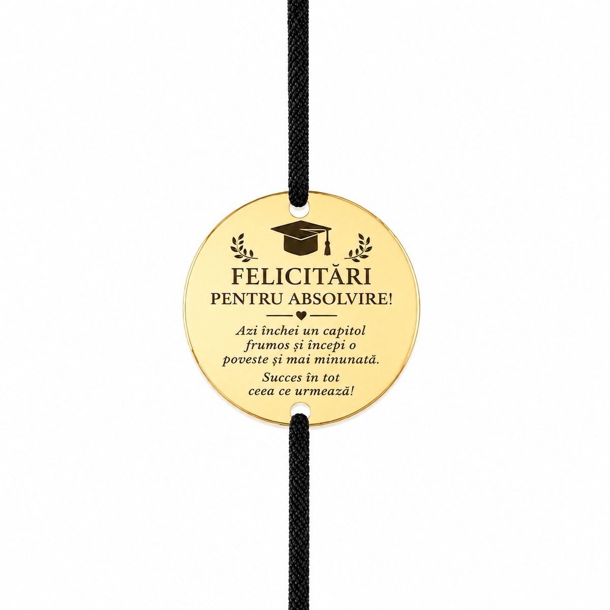 Brățară Felicitări pentru Absolvire cu bănuț de 16 mm din Argint 925 Placat cu Aur. Decorată cu simbolul tocii de absolvire și un mesaj inspirațional, este cadoul ideal pentru elevi, studenți și absolvenți.