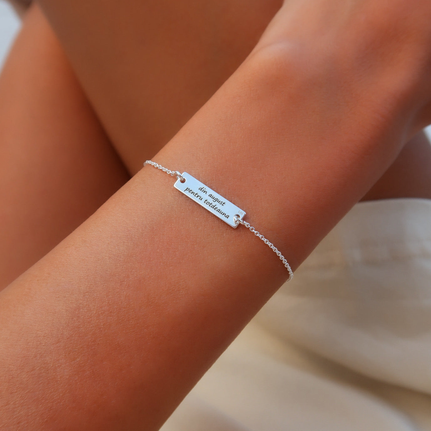 Bratara personalizata cu placuta 19x5 mm din argint 925, gravura text – Maison La Stephanie