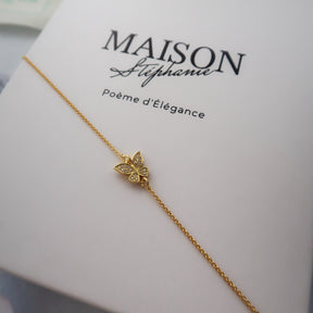Brățară fluture din argint 925 placat cu aur 18K și zirconii – bijuterie elegantă Maison La Stéphanie, perfectă ca dar pentru iubită sau prietenă.