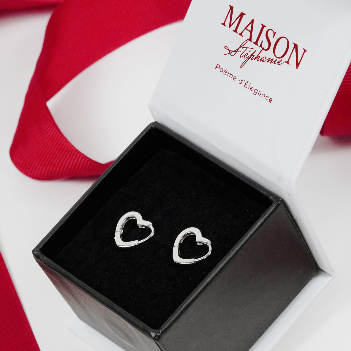 Cercei inimă din argint 925 placat cu rodiu – model Baby Love, bijuterie elegantă Maison La Stéphanie, perfectă pentru purtare zilnică sau cadou romantic.