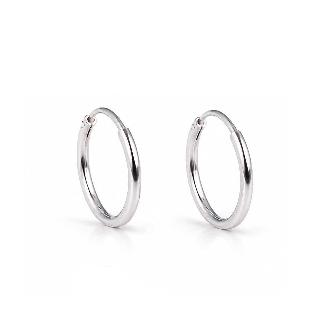 Cercei Raw Hoops Argint 925, model creole rotund cu profil neted, finisaj argintiu lucios si inchidere integrata - MAISON Stéphanie