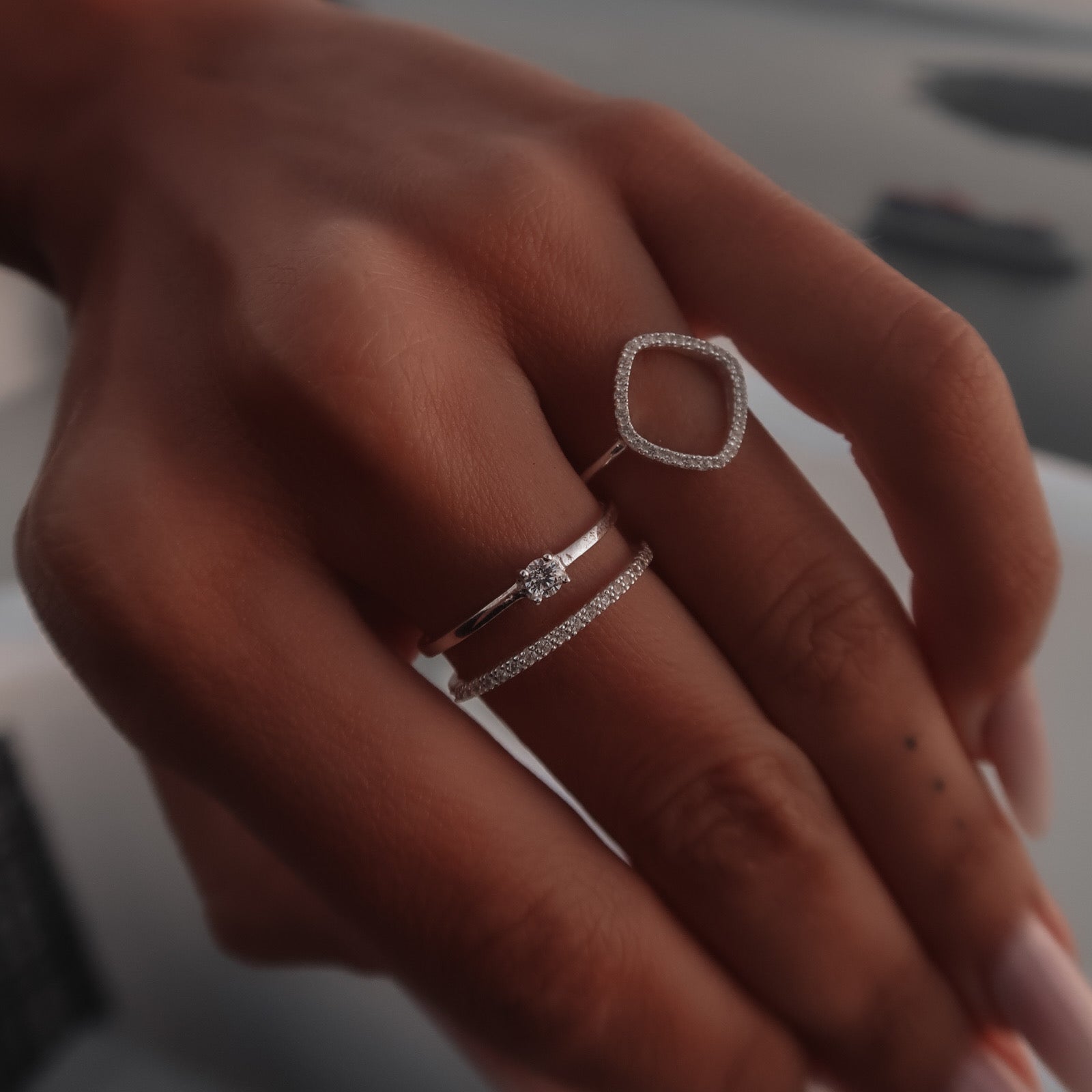 Inel elegant din argint 925 cu zirconia, bijuterie Maison La Stéphanie cu design modern și rafinat – cadou ideal pentru femei, potrivit pentru purtare zilnică sau evenimente speciale.