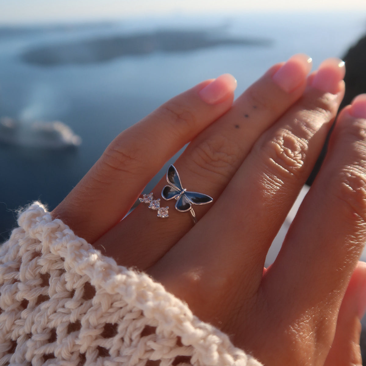 Inel Azure Butterfly din argint placat cu rodiu, design elegant in forma de fluture – Maison La Stephanie