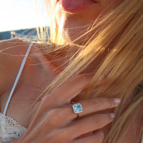 Inel Bleu Eclat din argint 925 placat cu rodiu, cu moissanit albastru stralucitor – Maison La Stephanie