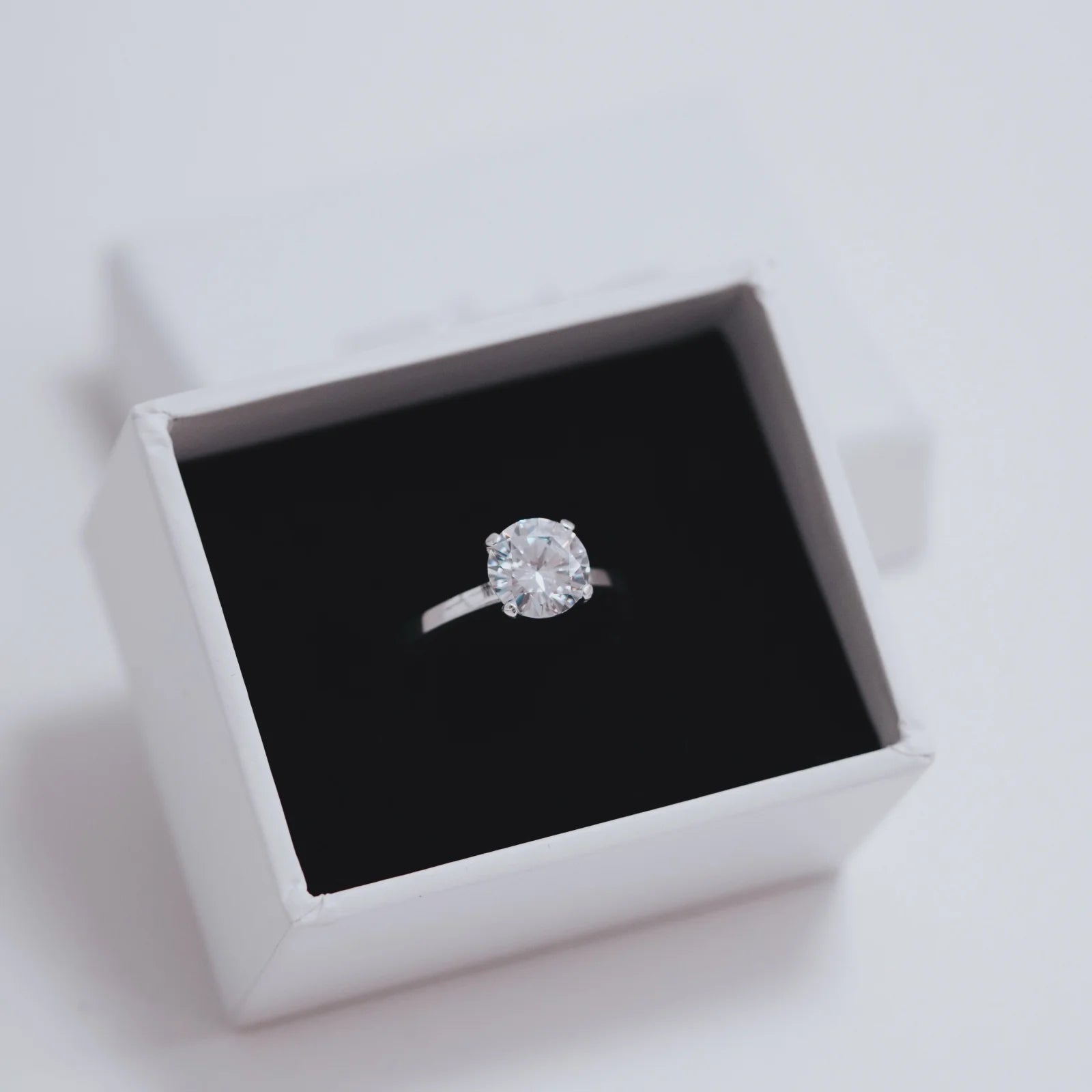 Inel Shine Like a Diamond din argint 925 – inel elegant cu piatră mare zirconiu, strălucire intensă, Maison La Stéphanie.