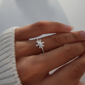 White Snowflake silver ring