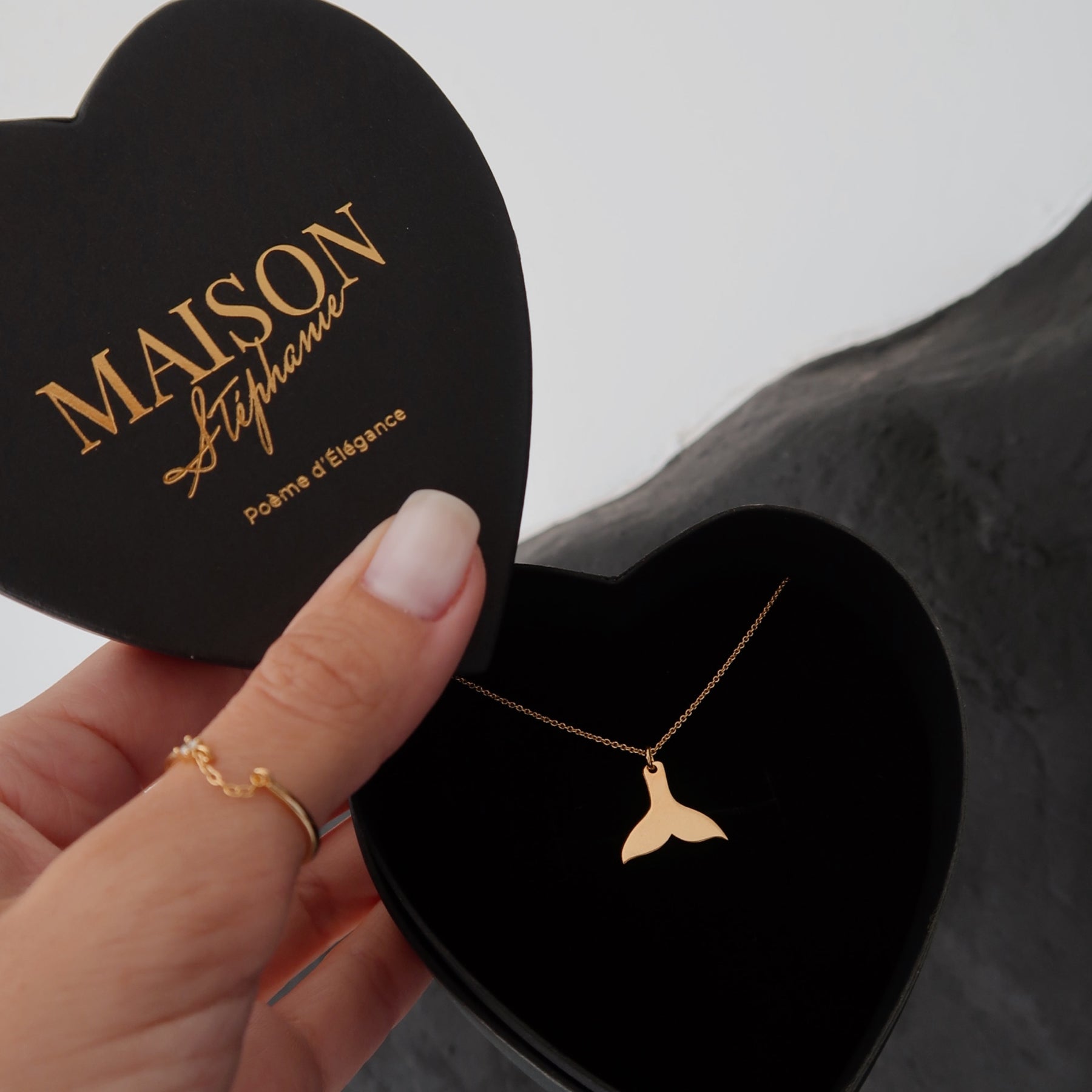 Lănțișor Coada Sirenă din argint 925 placat cu aur 18K – bijuterie fină Maison La Stéphanie, simbol al feminității și libertății, ideală pentru cadouri elegante.