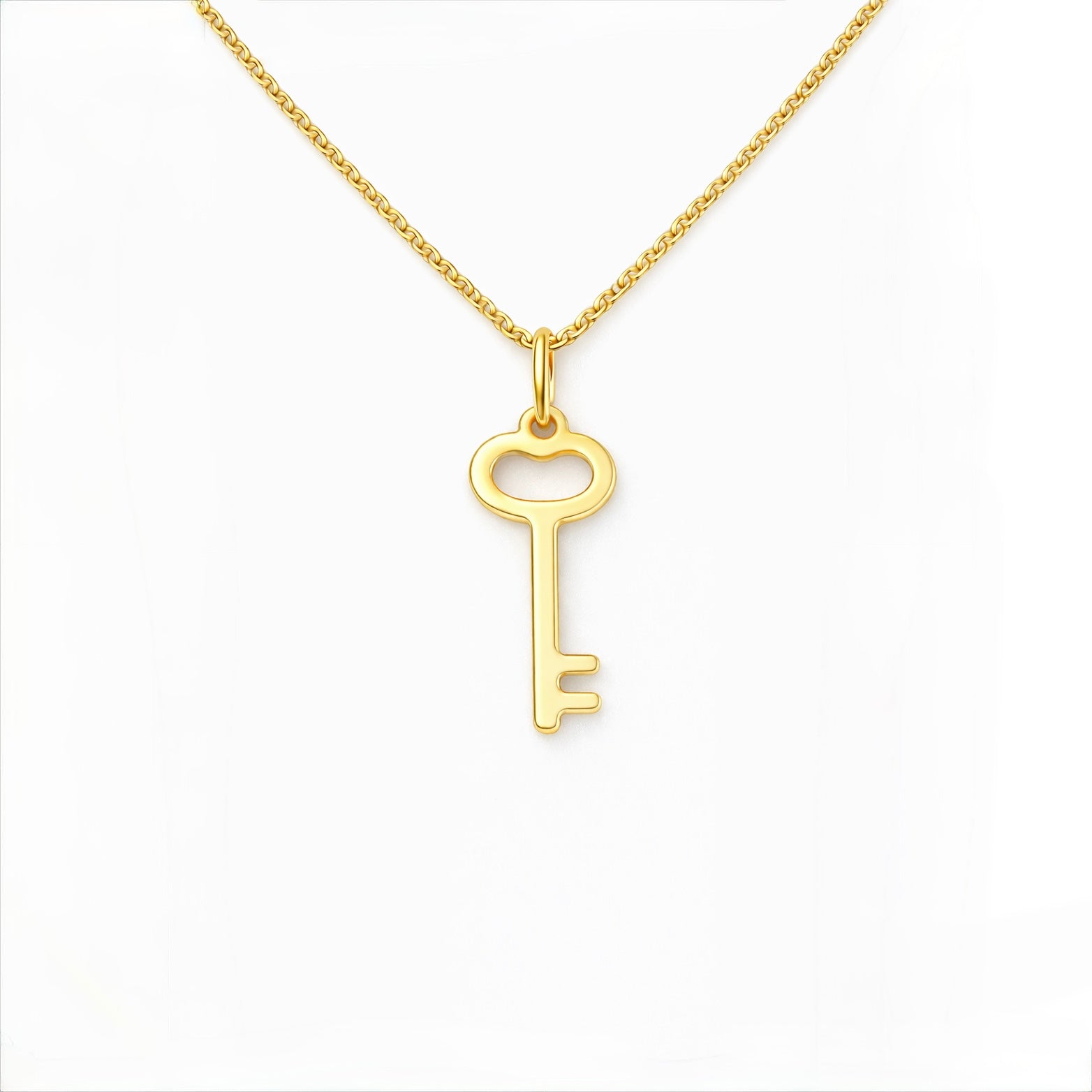 lantisor argint placat cu aur cu pandantiv cheita 20 x 7 mm design inimioara