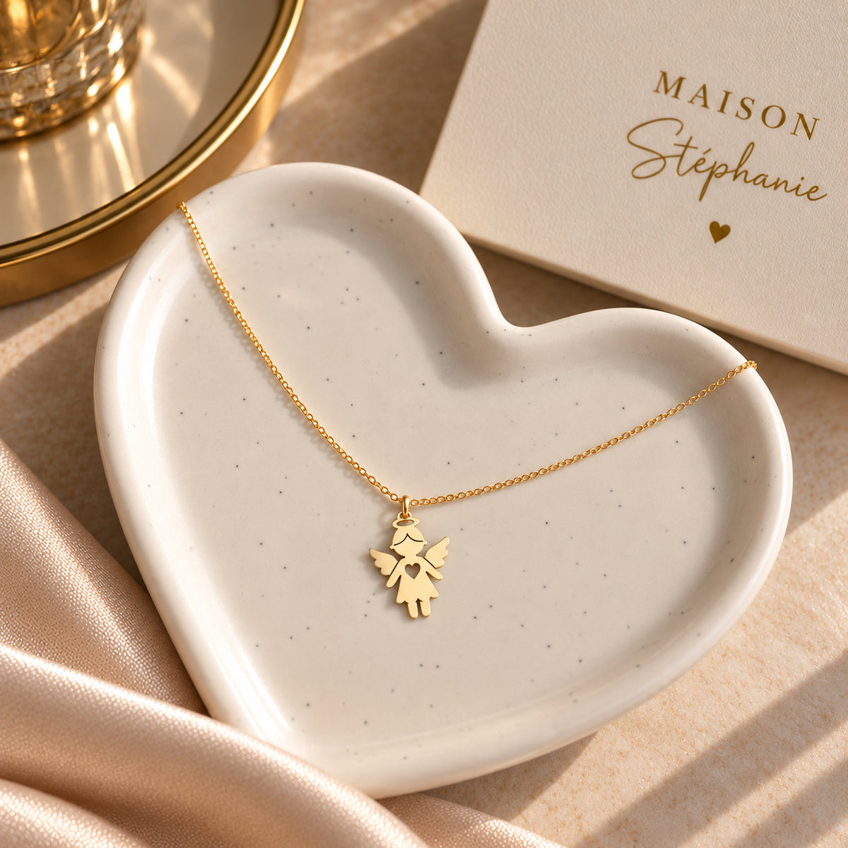 Lantisor Little Angel din argint 925 placat cu aur, cu pandantiv ingeras, bijuterie delicata MAISON Stéphanie pentru fetite si cadou cu semnificatie