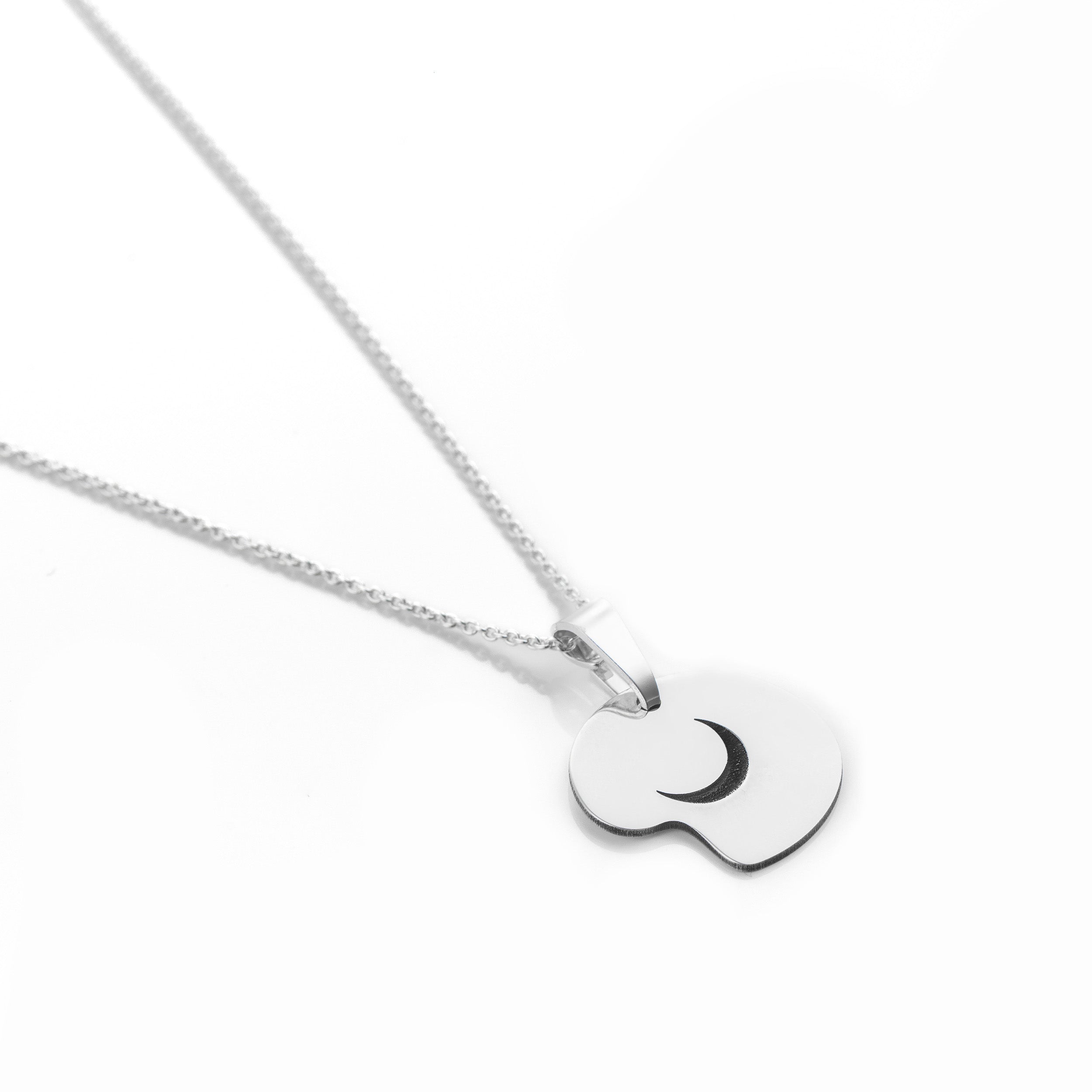 Colier Lost in Dreams din argint 925 – bijuterie minimalistă Maison La Stéphanie cu pandantiv organic, simbol al eleganței și feminității moderne.