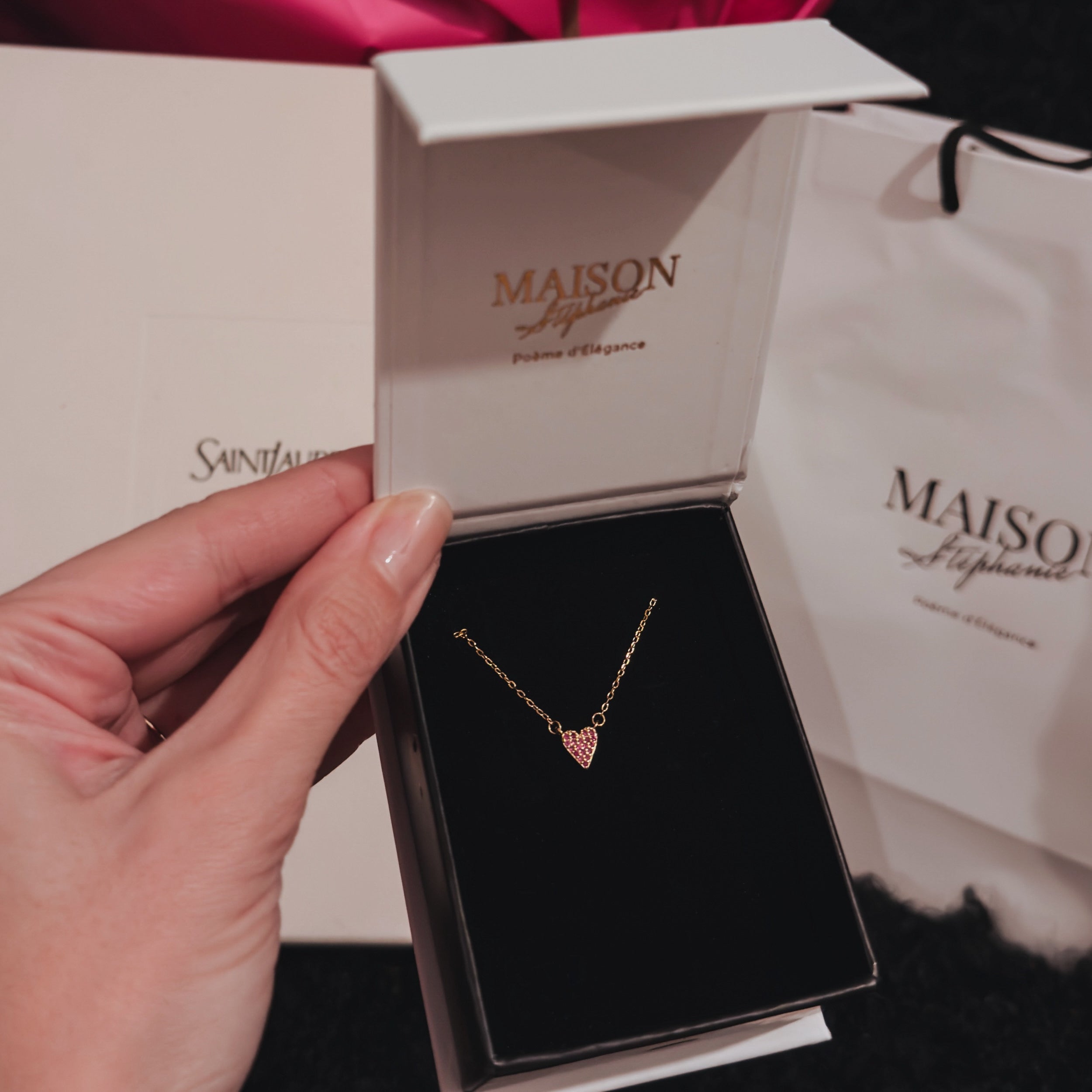 Lănțișor din argint 925 placat cu aur 18K, cu inimă roz din zirconii — cadou elegant și feminin pentru ea, Maison La Stéphanie.
