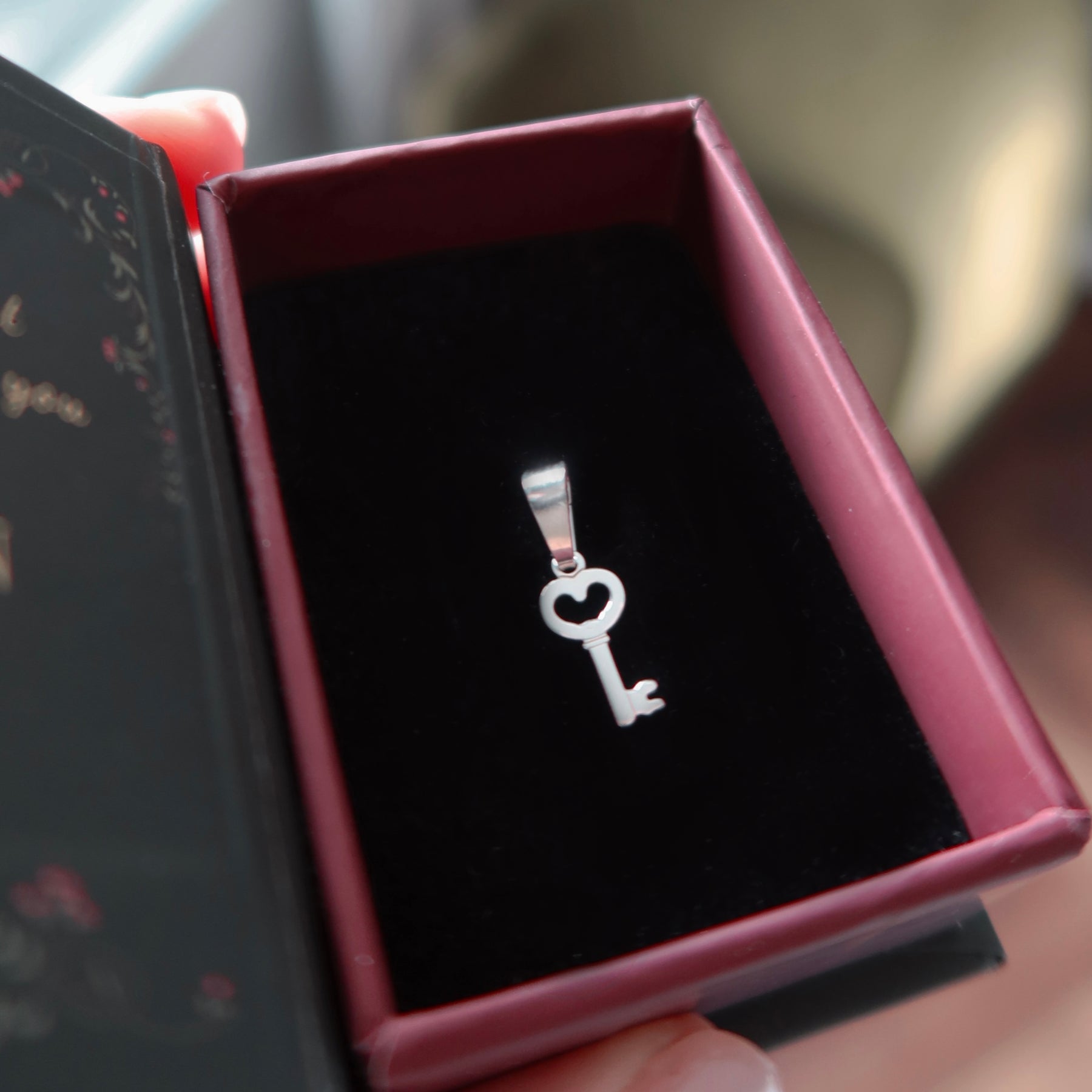 Martisor din argint 925 cu pandantiv cheita maison stephanie