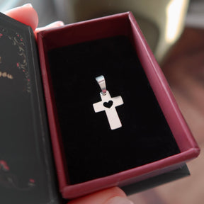 martisor din argint cruce