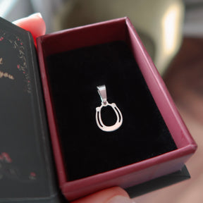 Pandantiv martisor din argint 925 cu simbol potcoava