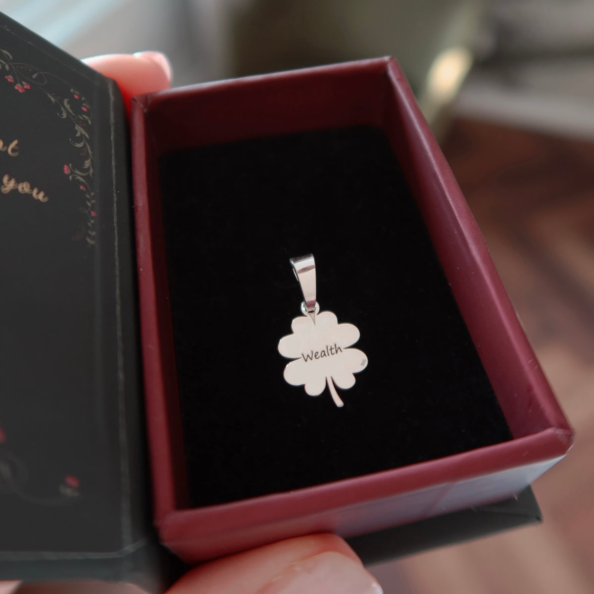 Martisor din argint 925 cu pandantiv trifoi personalizat