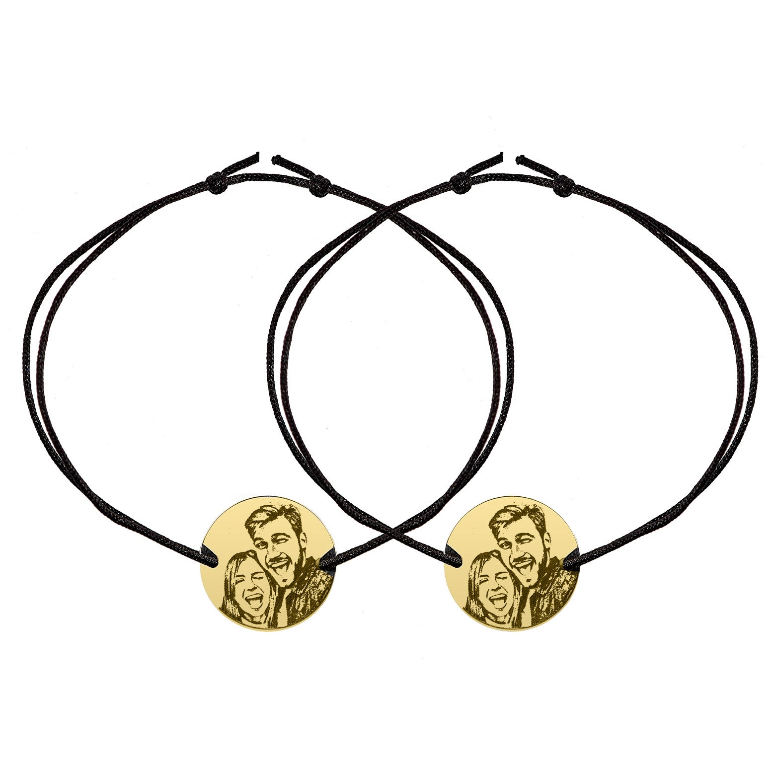 Set 2 brățări personalizate cu fotogravură pe bănuț din argint 925 placat cu aur 18K – bestseller Maison La Stéphanie, cadoul ideal pentru familie, iubit sau iubită, perfect de oferit de Crăciun, Valentine’s Day sau 8 Martie.