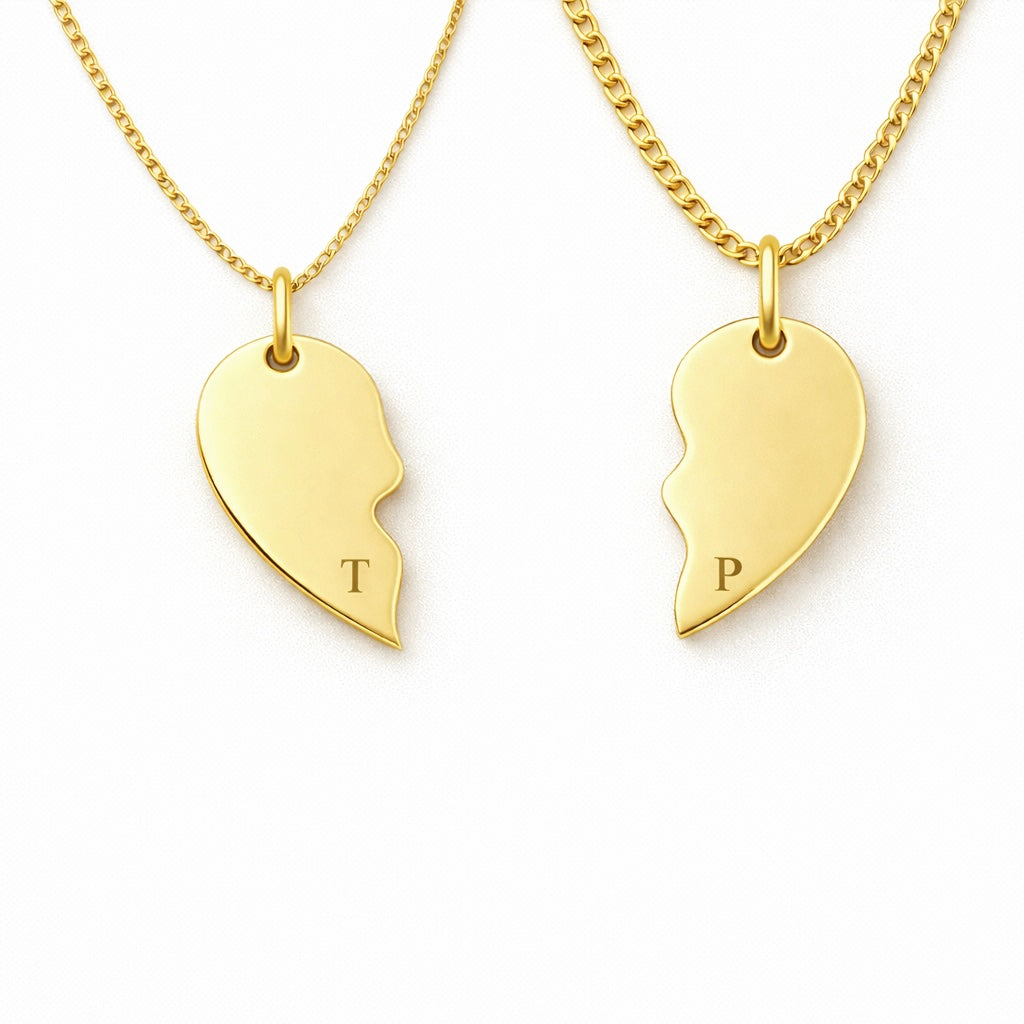 set lantisoare cuplu argint placat cu aur jumatati de inima personalizate cu initiale