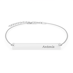 Brățară din argint 925 personalizată prin gravură – cadou elegant Maison La Stéphanie, perfect pentru iubită, mamă, copil sau prietenă. Bijuterie fină, ideală pentru aniversări sau ocazii speciale.