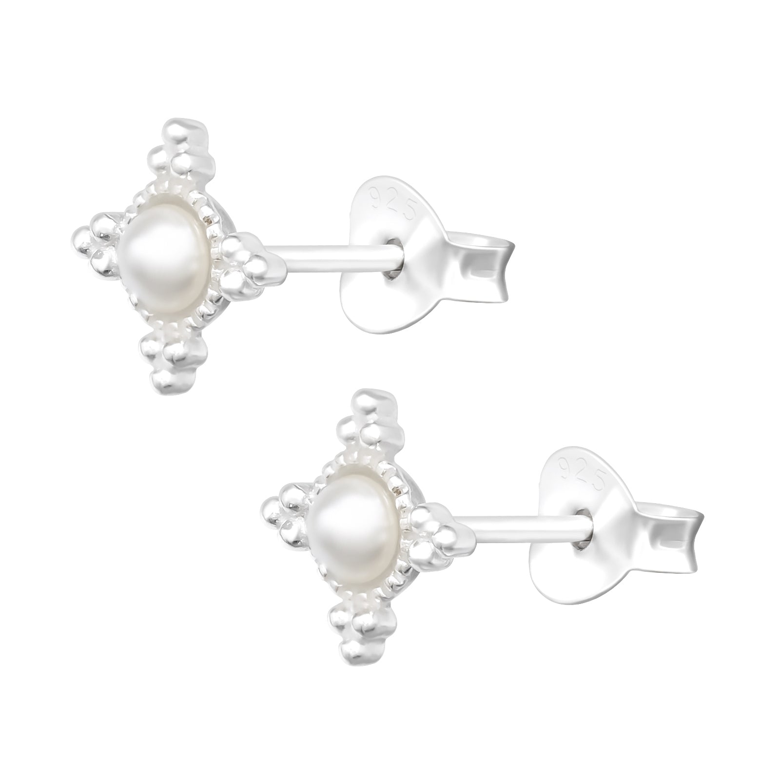 Cercei eleganți din argint 925 cu perle naturale de apă dulce – bijuterie clasică Maison La Stéphanie, perfectă ca idee de cadou pentru iubită, soție sau mamă.