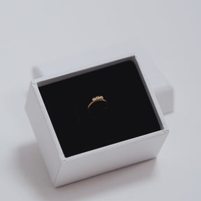 Cercel Earcuff Little Shine din argint 925 placat cu aur 14K – bijuterie delicată cu zirconii, ideală pentru layering sau cadouri elegante.