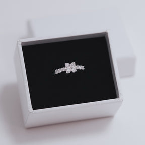 Inel Flower of the Moon argint 925 cu zirconii – bijuterie elegantă, strălucire delicată, design floral sofisticat, Maison La Stéphanie.