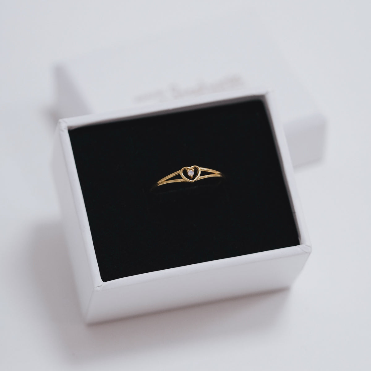 Inel My Heart din argint 925 placat cu aur 14K – inel fin cu inimă și zirconiu, bijuterie elegantă, perfectă pentru purtare zilnică sau cadou romantic.