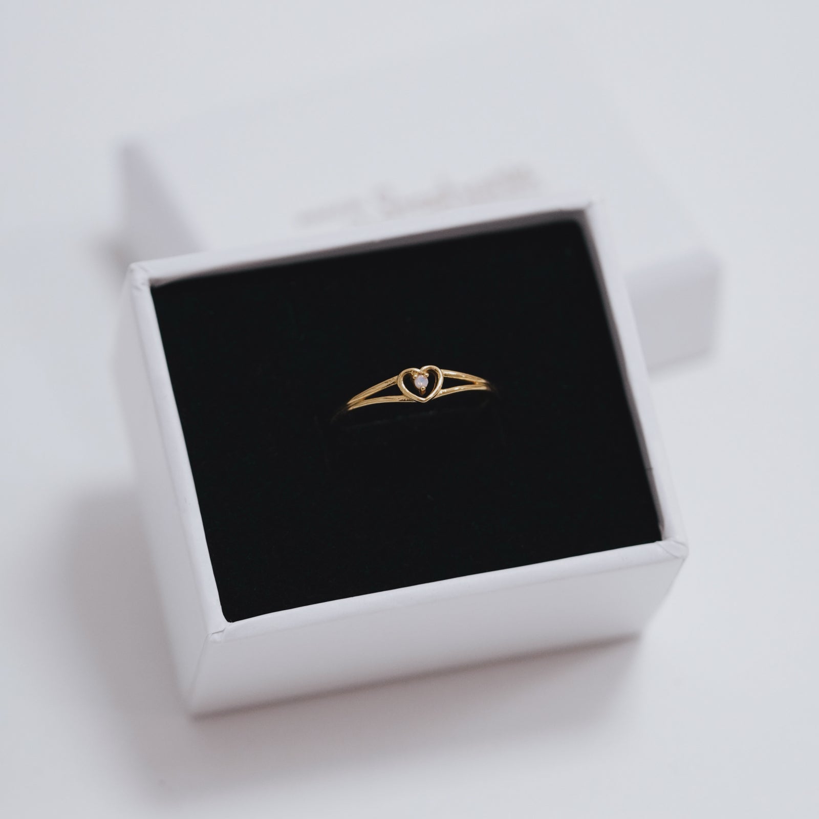 Inel My Heart din argint 925 placat cu aur 14K – inel fin cu inimă și zirconiu, bijuterie elegantă, perfectă pentru purtare zilnică sau cadou romantic.