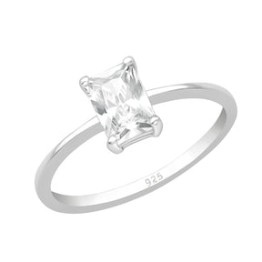 Inel elegant din argint 925 cu piatră zirconia dreptunghiulară – bijuterie minimalistă Maison La Stéphanie, perfectă pentru femei moderne, potrivită pentru cadouri sau purtare zilnică.