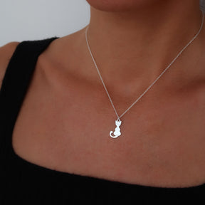 Lănțișor Pisicuța din argint 925 – bijuterie fină și jucăușă pentru copii sau iubitori de animale. Cadou ideal pentru Moș Nicolae, Crăciun sau Ziua Copilului.